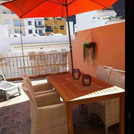 Grosse Dachwohnung Mit Blick Auf